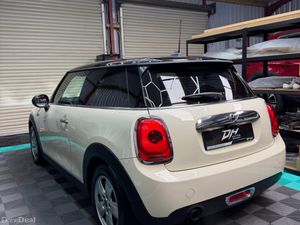 2017 (171) Mini Cooper 1.2 Petrol - Only 69,000km! - Image 4