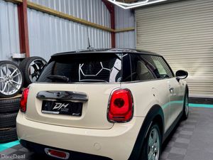 2017 (171) Mini Cooper 1.2 Petrol - Only 69,000km! - Image 2