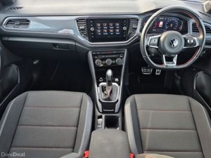 Volkswagen T-Roc ** STYLE ** STUNNING CAR ** TRINI - Image 2