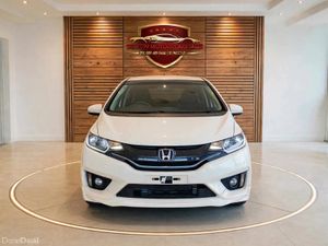 2015 Honda Fit Hybrid Automatic - Image 2