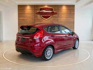 2014 Ford Fiesta Auto/ Ecoboost - Image 2