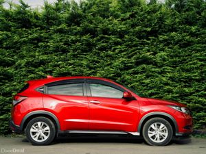 Honda Vezel Hybrid 2018 | Ultra Low Mileage - Image 4