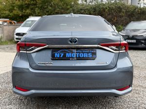 2022 Toyota Corolla 1.8 HYBRID LUNA SPORT AUTO - Image 4