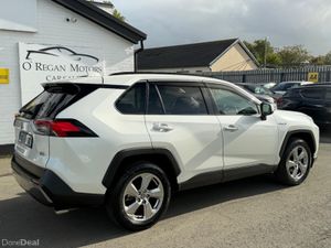 Toyota RAV4 G-SPEC HYBRID AUTO - Image 3