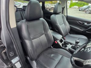 2016 NISSAN QASHQAI 1.5 DCI  TEKNA // PANO ROOF - Image 4