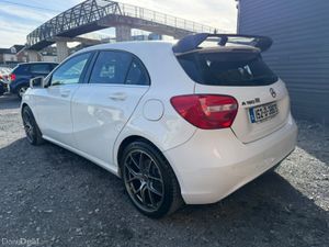 Mercedes-Benz A-Class 1.6 A180 AUTO - Image 4