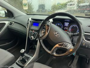 Hyundai i30 2014 deluxe model - Image 4