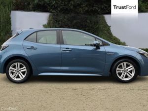 Toyota Corolla 1.8 VVT-i Hybrid Icon 5dr CVT - Image 3