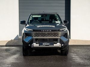 Toyota Hilux INVINCIBLE *NEW MODEL WITH ROLLER COV - Image 3