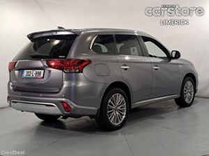 Mitsubishi Outlander 2.4L Plug-in EV Instyle 5 sea - Image 3