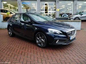 2016 VOLVO V40 D4 CROSS COUNTRY ONLY 80000 KMS - Image 3