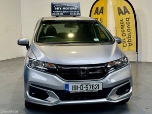 2019 Honda FIT/JAZZ 1.5 Hybrid automatic🚗 - Image 3