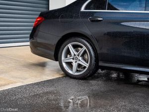 Mercedes-Benz E-Class E300 DE AMG Line 4DR Auto - Image 4