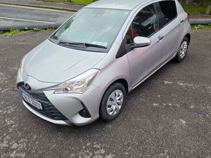 Toyota Vitz 2018 Auto Low Miles - Image 4