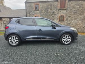 Renault Clio 1.1 petrol - Image 4
