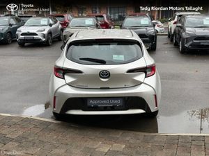 Toyota Corolla HEV LUNA HATCHBACK *** SAVE €3500 O - Image 4