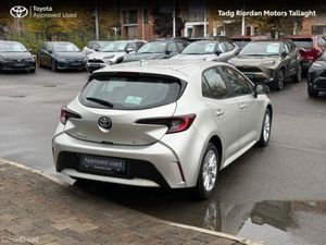 Toyota Corolla HEV LUNA HATCHBACK *** SAVE €3500 O - Image 2