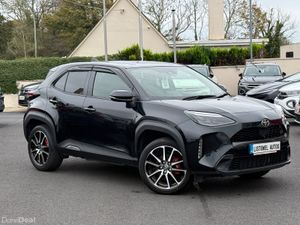 GR SPORT **231 TOYOTA YARIS CROSS  1.5 HYBRID - Image 2