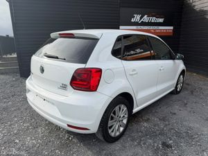 Volkswagen Polo 1.2 TSI AUTO 5DR - Image 4