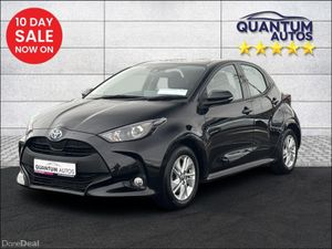 Toyota Yaris 2023 LUNA 1.5 PETROL HYBRID  AUTOMATI - Image 4
