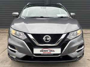 Nissan Qashqai 1.3 PETROL SV PREMIUM  * Heated Sea - Image 2