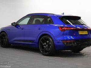 Audi Q8 e-tron Black Edition - Image 4