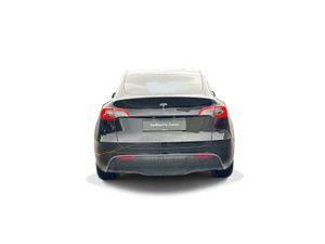 Tesla Model Y 2023 - Image 3