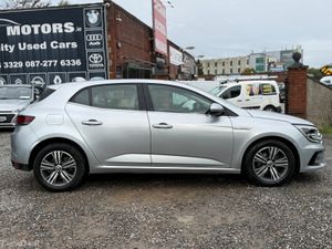 2021 Renault Megane 1.6 HYBRID PLUG-IN E-TECH - Image 2