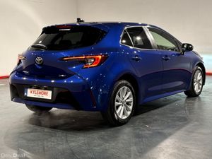 Toyota Corolla 1.8 HYBRID AUTOMATIC - G MODEL - FA - Image 4