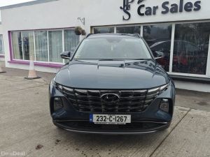 Hyundai Tucson 2WD Executive Plus - Image 2