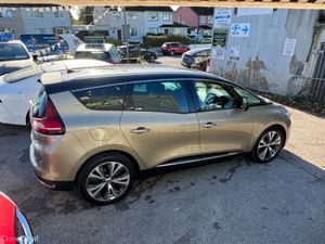 Renault Grand Scenic ideal Family car - Image 4