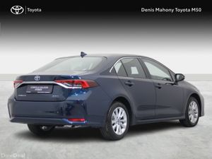 Toyota Corolla Luna Saloon - Image 2