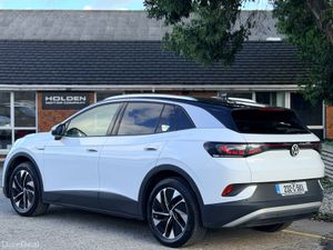 2023 Volkswagen ID.4..52 KWH BATTERY..PAN ROOF - Image 4