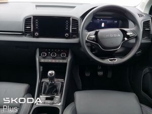 Skoda Karoq SELECTION+ 2.0TDI 115HP *HEATED SEATS* - Image 2