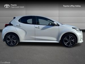 Toyota Yaris YARIS HYBRID 1.5 LUNA SPORT - Image 3