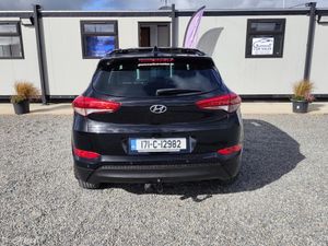 Hyundai Tucson HIGH SPEC 1.7 PREMIUM 5DR - Image 3