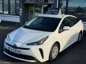 🚘 2021 Toyota Prius 1.8 Hybrid Automatic - Image 3