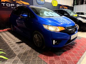2014 Honda fit 1.5 Petrol Hybrid  Self Charging - Image 3