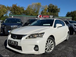 2011 Lexus CT200H - Image 3