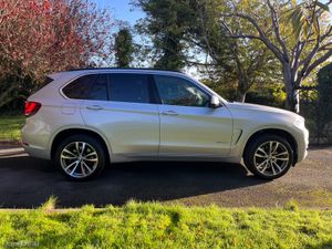 BMW X5 2015  40d X DRIVE 7 Seater - Image 2