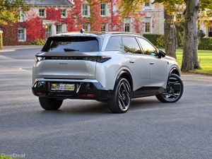 2025 Peugeot 5008 EV - Image 2