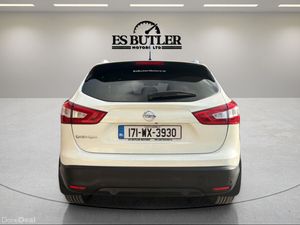 2017 Nissan Qashqai SVE 1.6L DIESEL / SUNROOF - Image 4