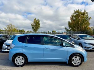 HONDA FIT 2013  1.3 Petrol / Hybrid - Image 4