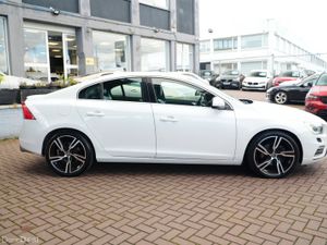 Volvo S60 2016 D4 R DESIGN 2.0 DIESEL 4DR SALOON - Image 3