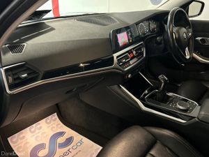 BMW 3-Series D SPORT 3SSG 4DR - Image 3