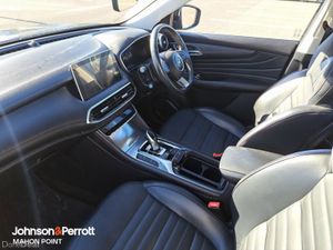 MG HS Plug-in Hybrid Auto Exclusive **TOP SPEC** - Image 2