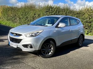 Hyundai ix35 1.7 Diesel Celebration LE 2WD 115hp - Image 3
