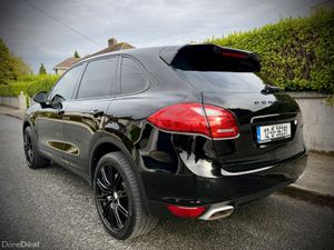 Porsche Cayenne 3.0 Diesel Auto. - Image 3