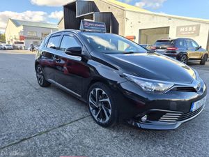 2017 Toyota Auris - Image 3