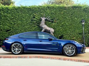 242 Porsche Panamera 4 Air Suspension great spec - Image 3